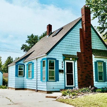 Bluebird Cottage, Walking Distance To Fairgrounds Hutchinson Exterior foto